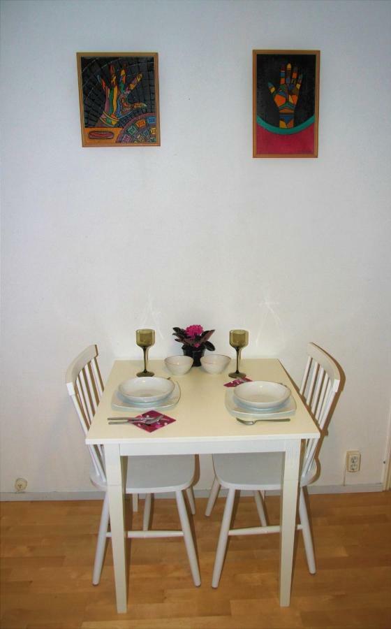 Studio In City Center Helsínquia